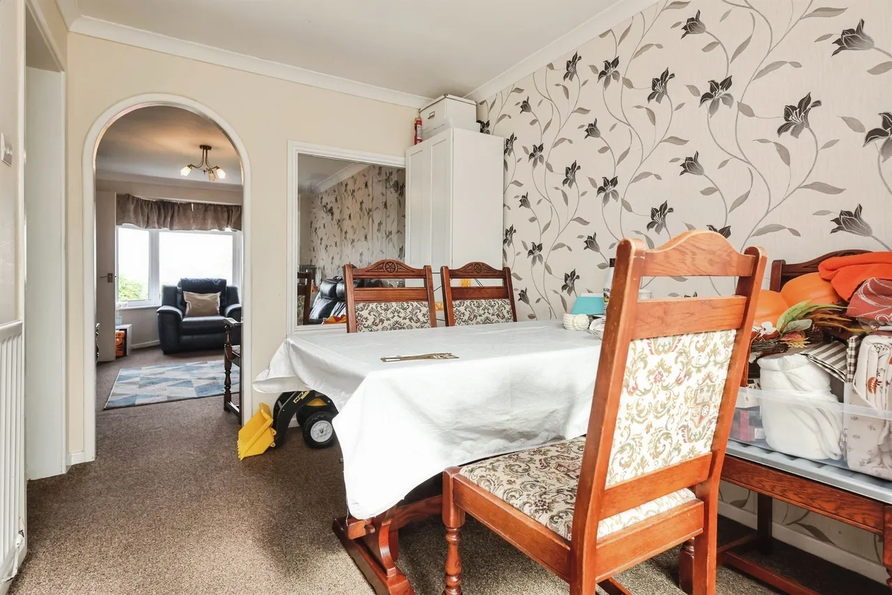 Saxon Drive, Rowley Regis, B65, photo 4