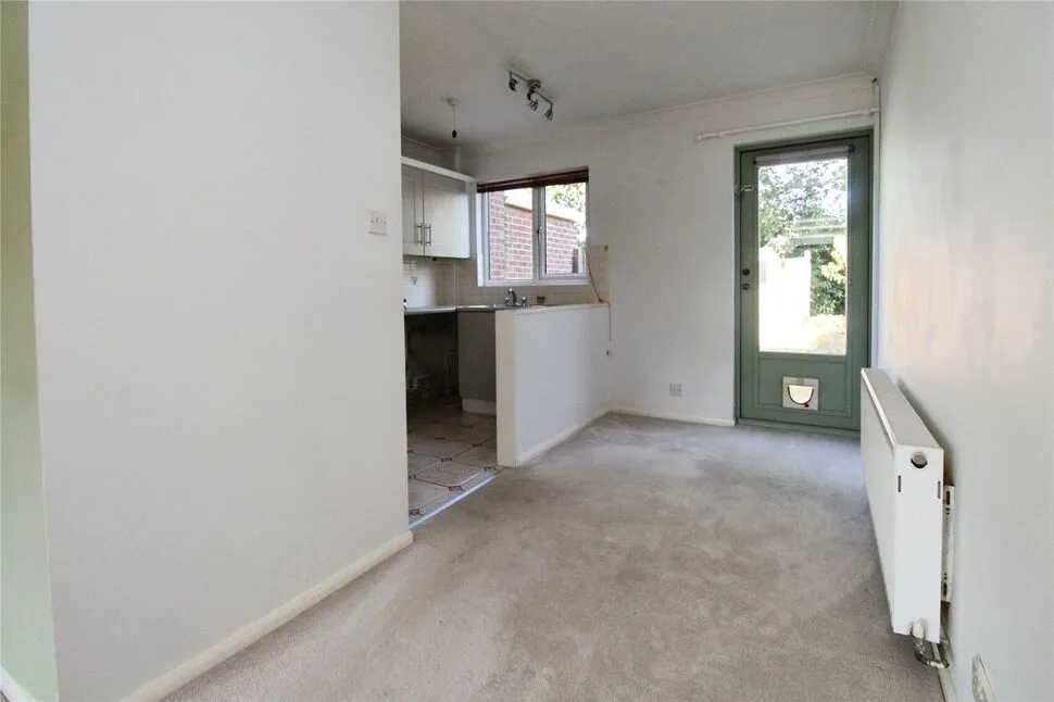 Woodrush Crescent, Locks Heath, Hampshire, SO31, photo 8