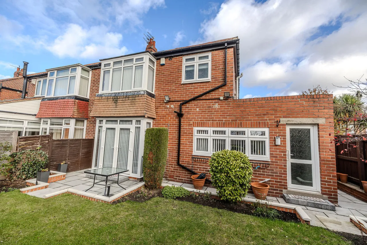 Stanway Drive, High Heaton, photo 24