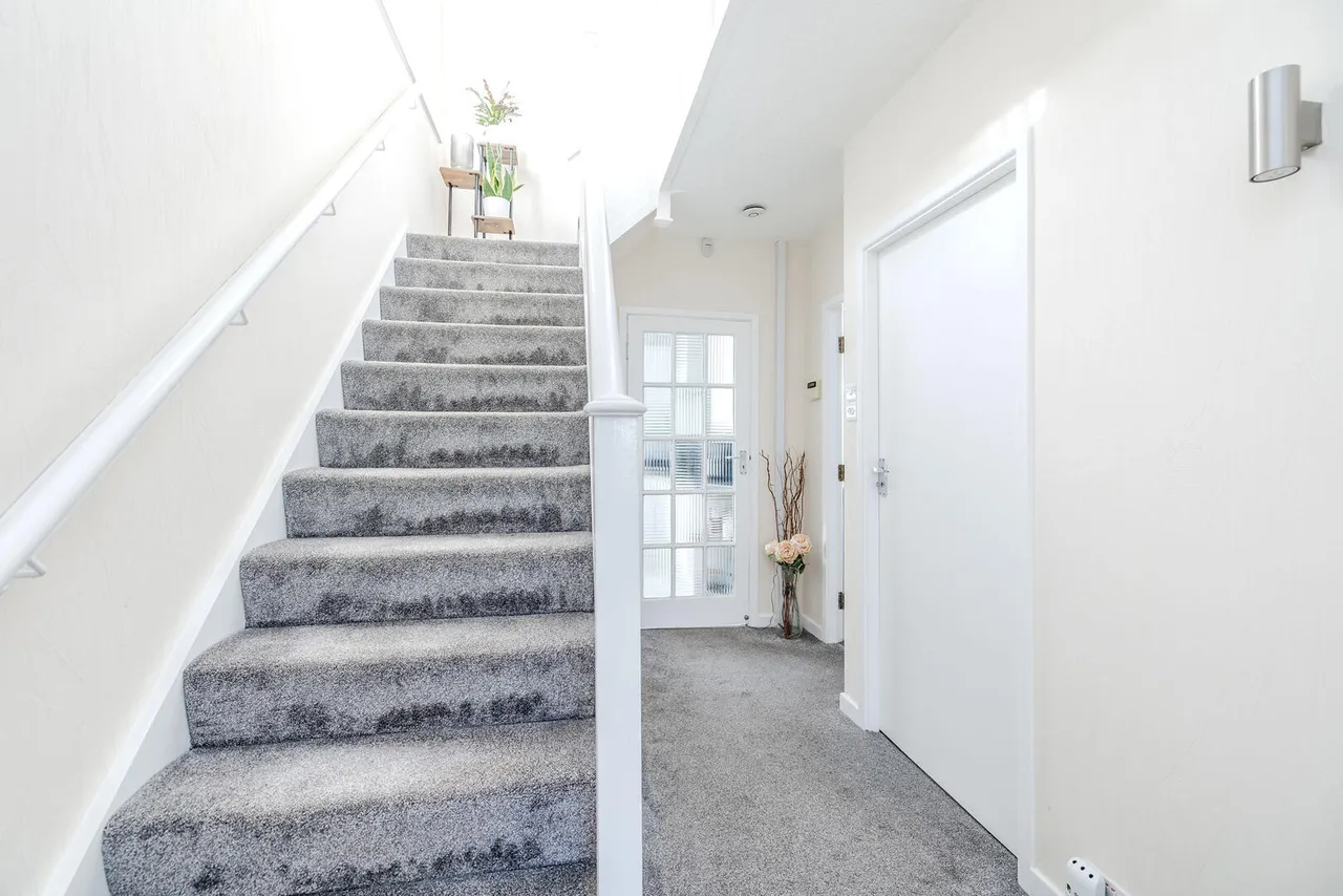 Stanway Drive, High Heaton, photo 3