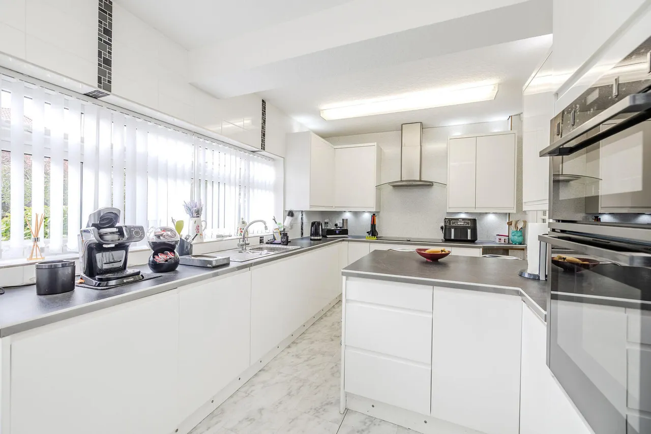 Stanway Drive, High Heaton, photo 11