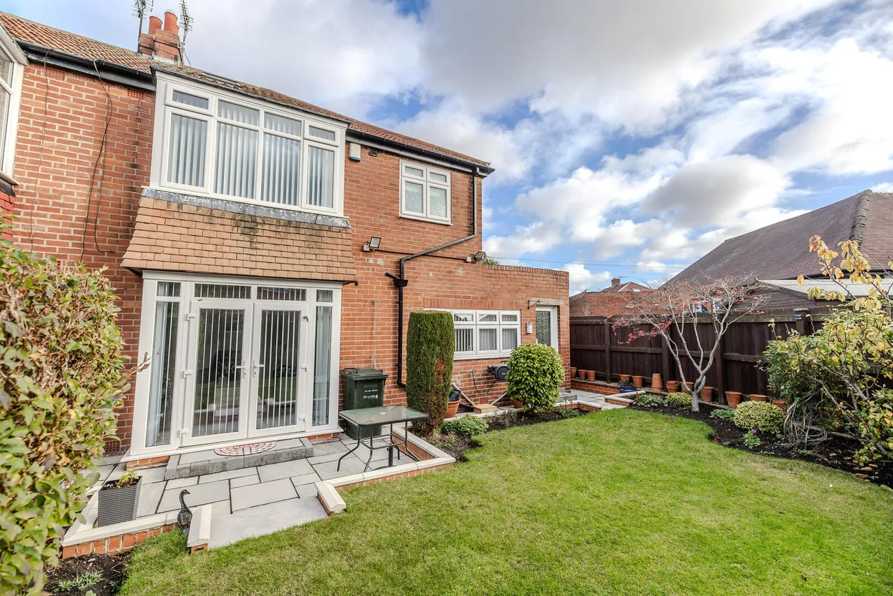 Stanway Drive, High Heaton, photo 23