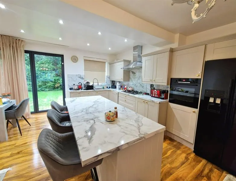Alcester Road, Cheadle, photo 5