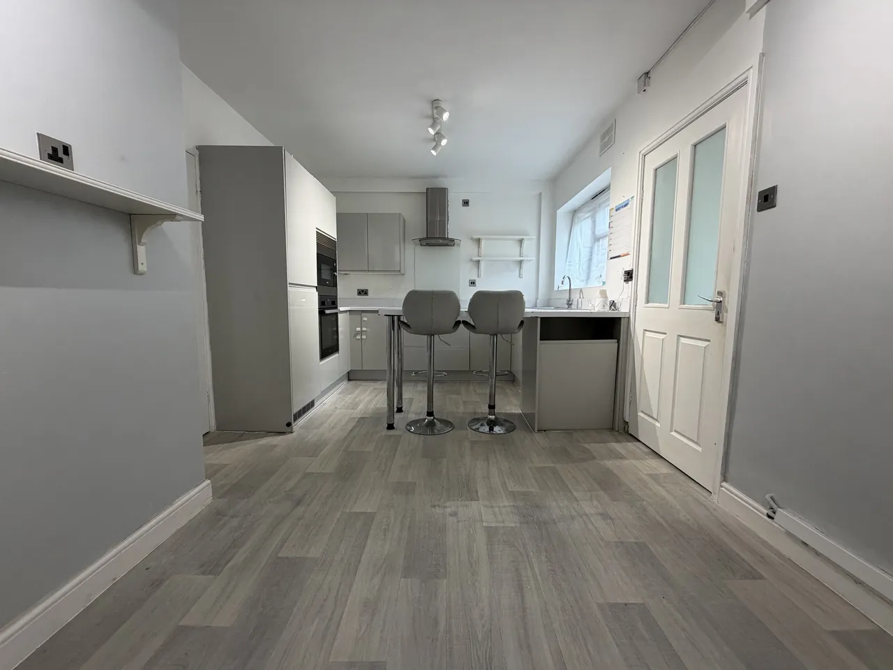 Douglas Road, Oldbury, B68, photo 5