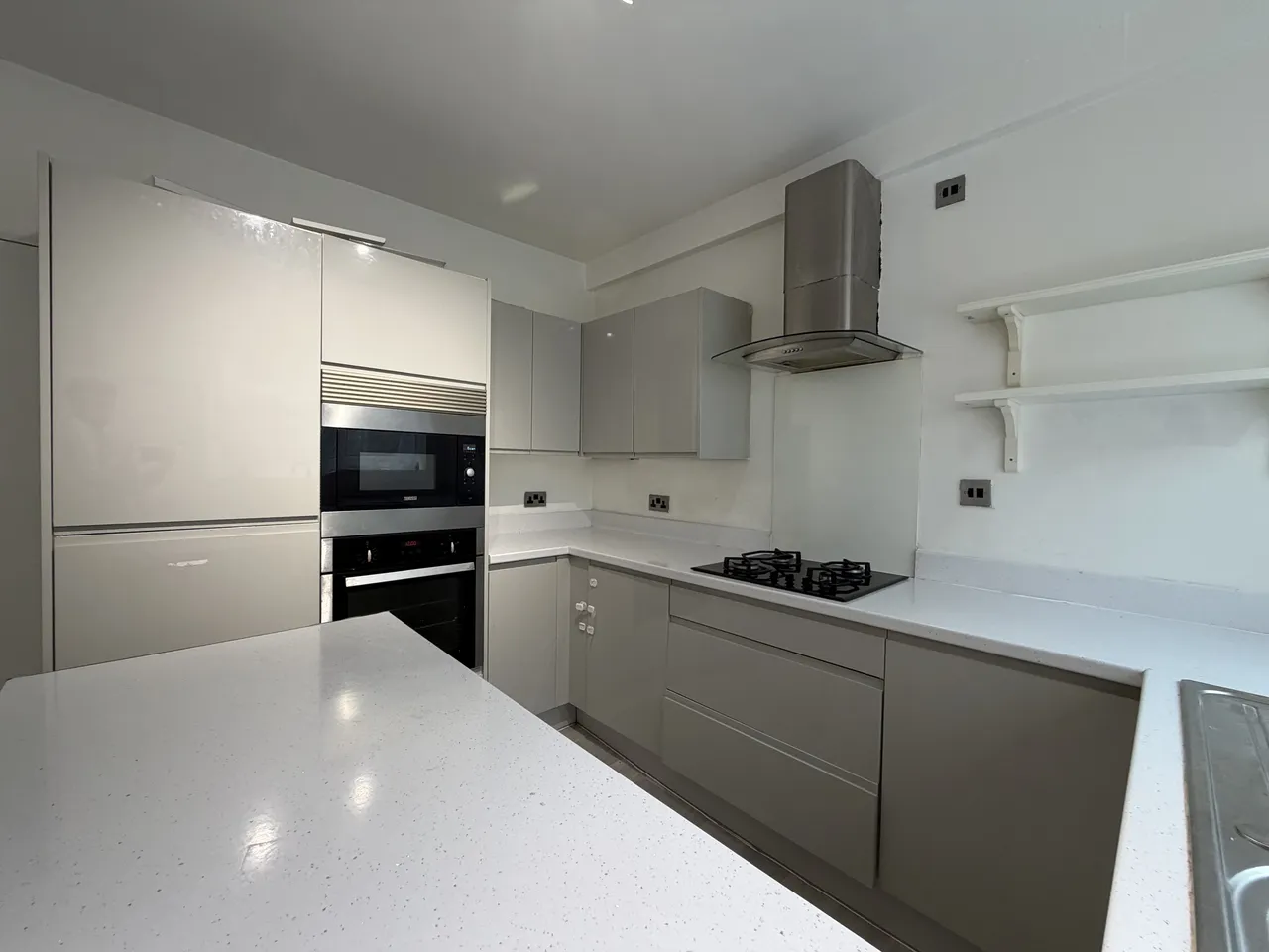 Douglas Road, Oldbury, B68, photo 4