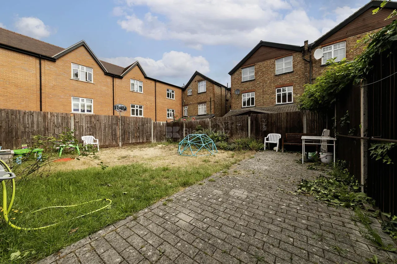 Heathfield Park, Willesden Green, NW2, photo 11