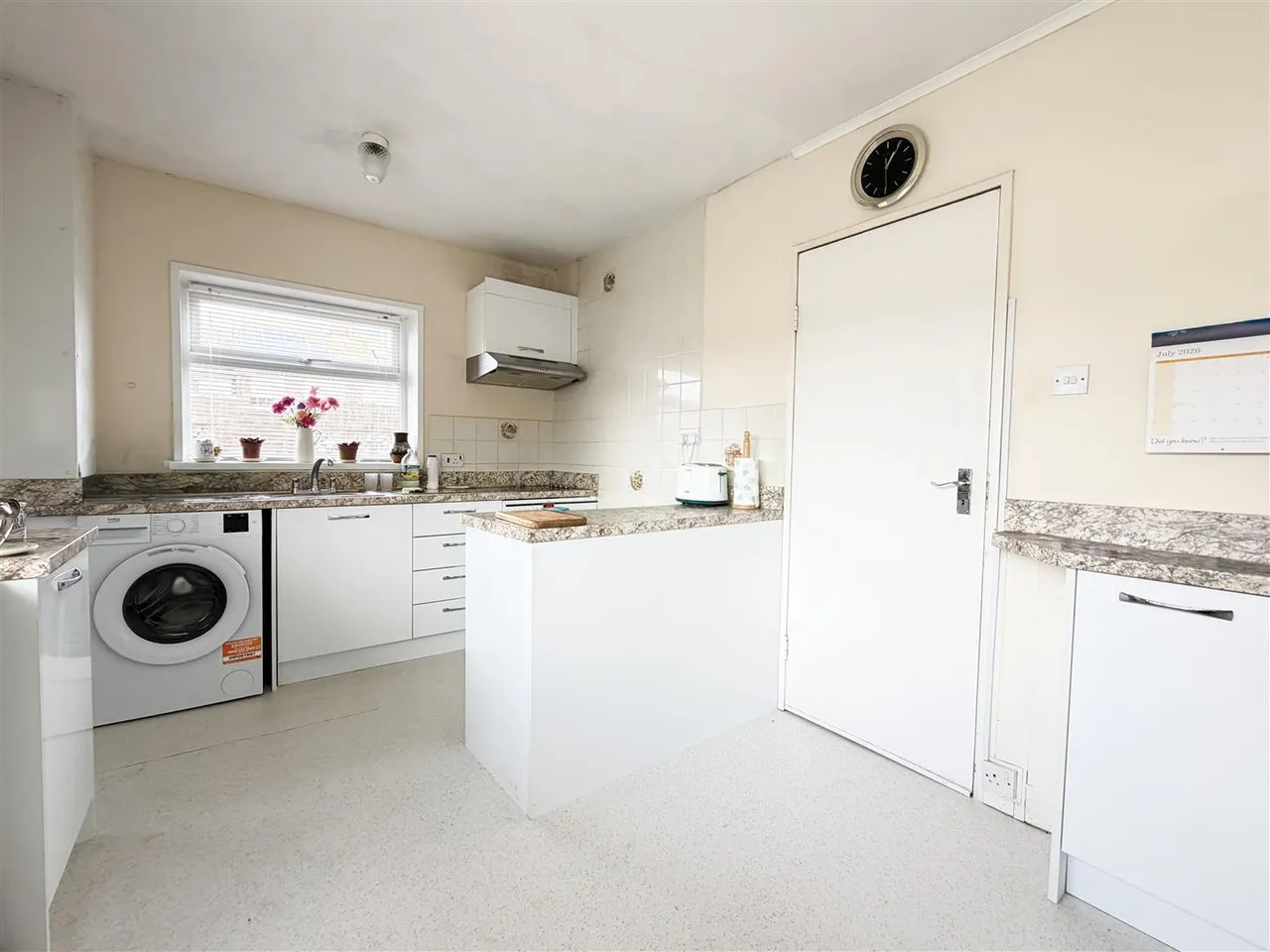 Wilton Avenue, Eastbourne, BN22 9HU, photo 7