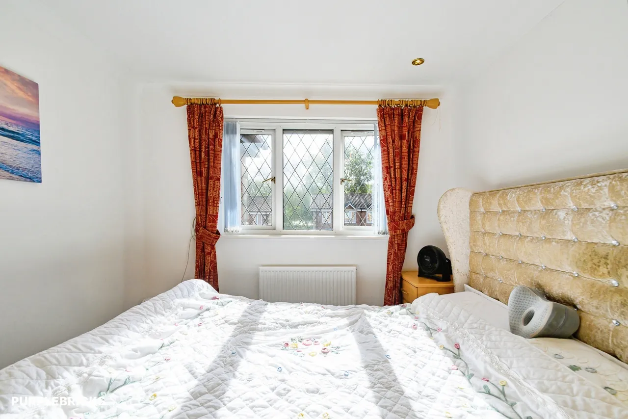 Twinegate, Rochdale, OL12, photo 27