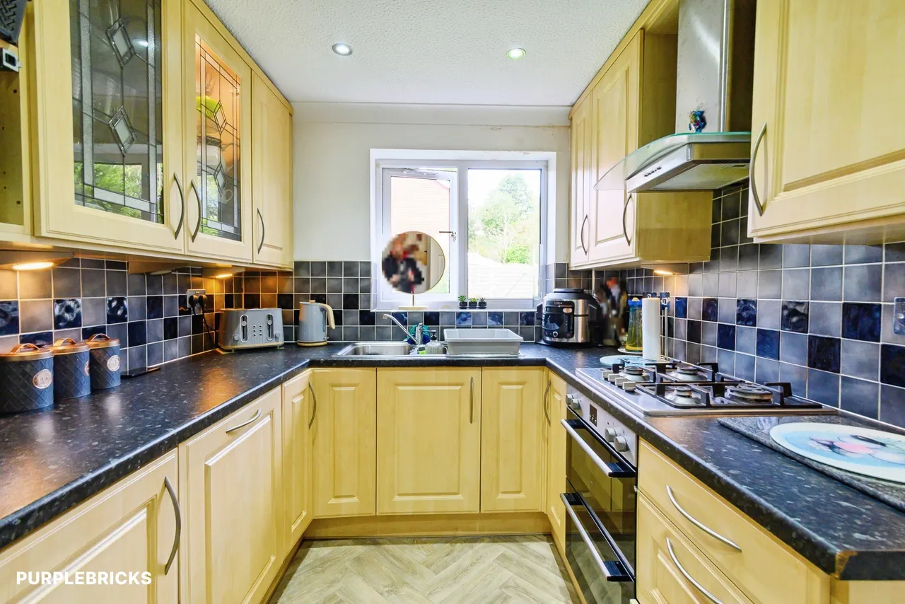 Twinegate, Rochdale, OL12, photo 5