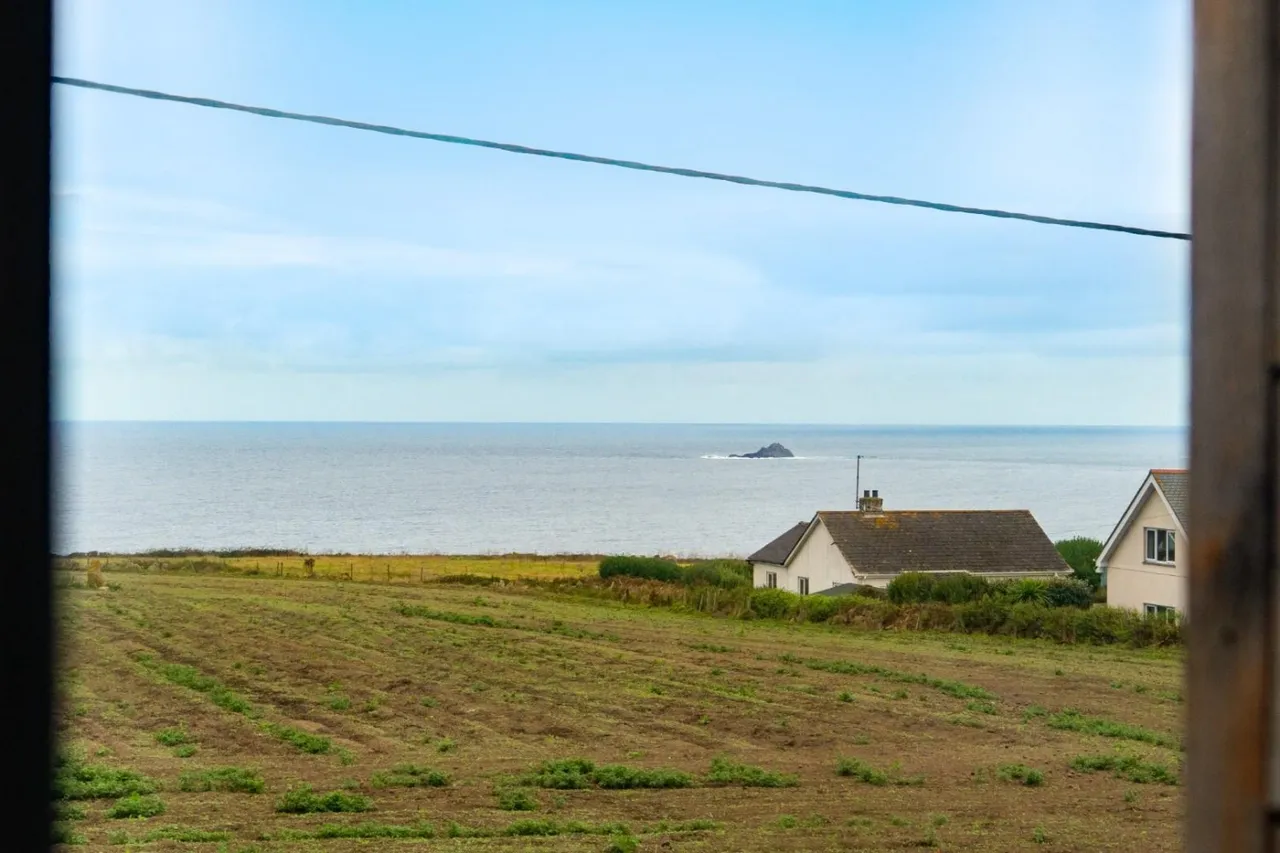 Freehold fish & chip shop with luxury two bedroom apartment in Sennen, TR19, photo 13