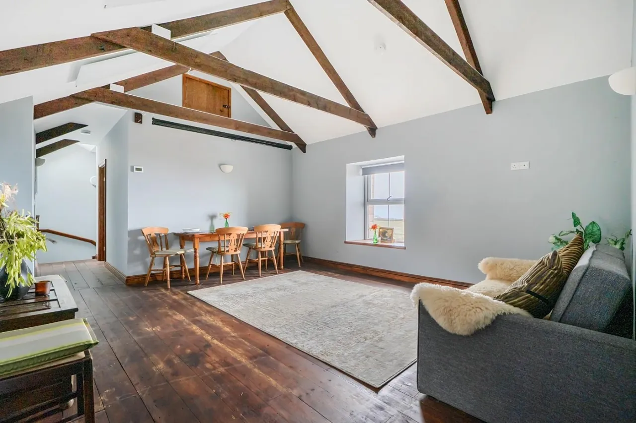 Freehold fish & chip shop with luxury two bedroom apartment in Sennen, TR19, photo 8
