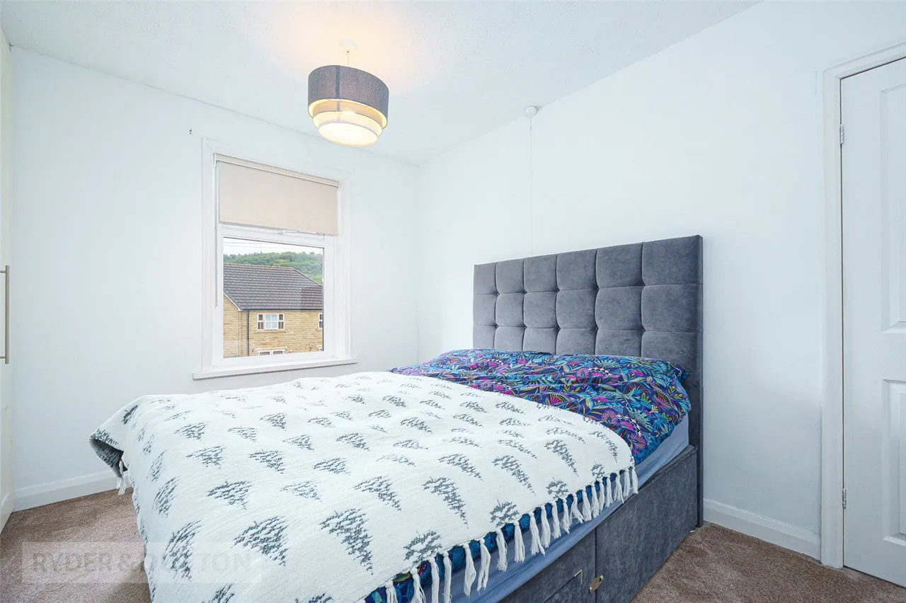South Lane, Elland, HX5, photo 10