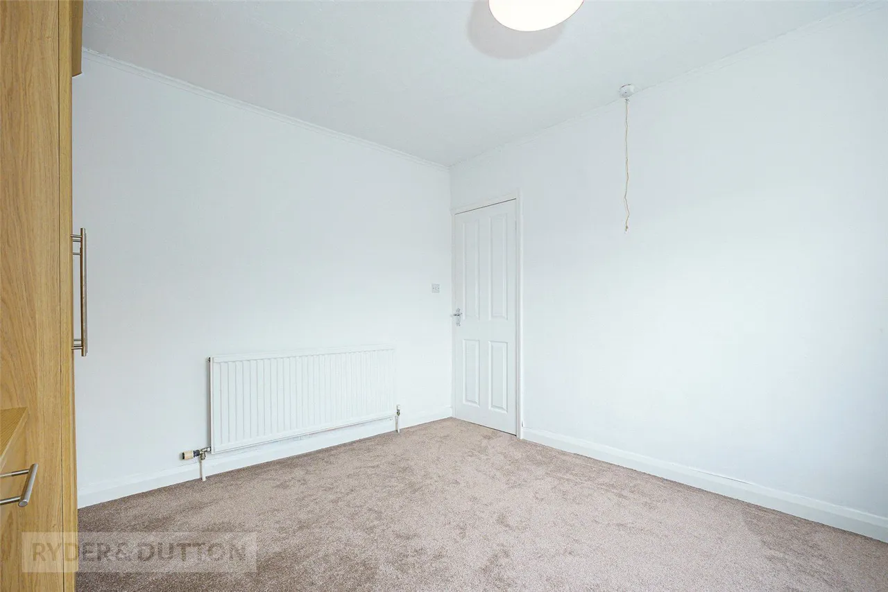 South Lane, Elland, HX5, photo 13