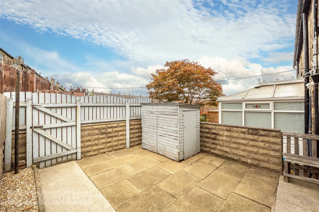 South Lane, Elland, HX5, photo 17