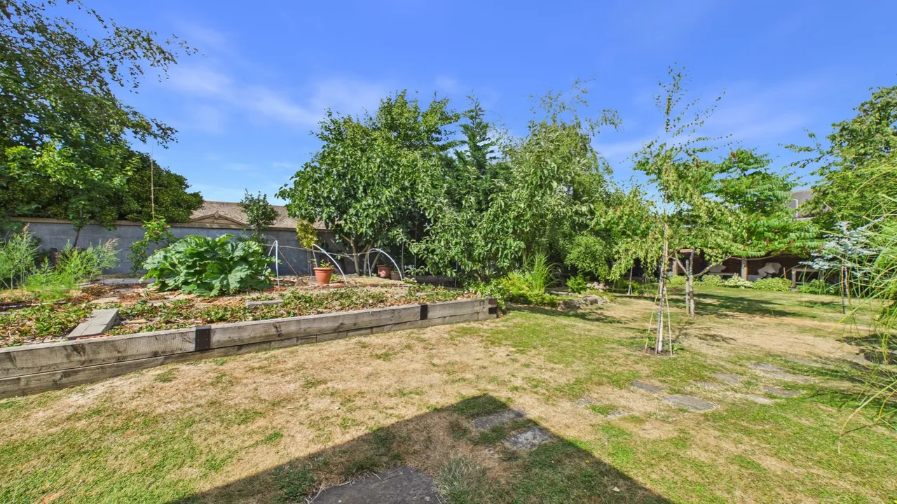West Street, BOURNE, PE10, photo 47