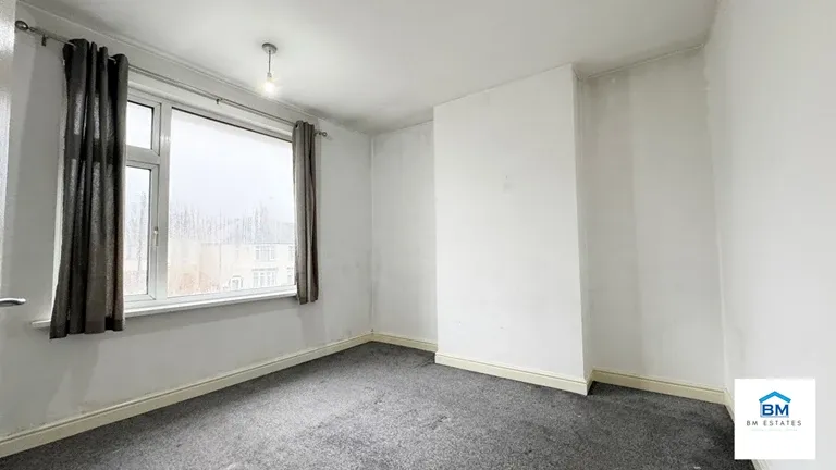 Crown Hills Avenue, Leicester, LE5 4HE, photo 6