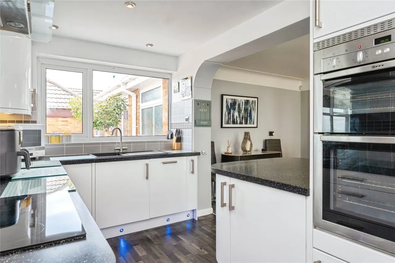 Huntsmans Corner, Wrexham, LL12, photo 10