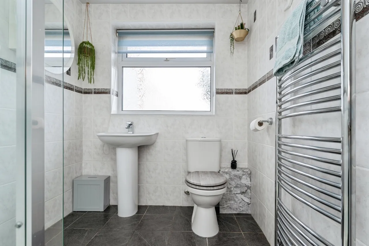 Huntsmans Corner, Wrexham, LL12, photo 23