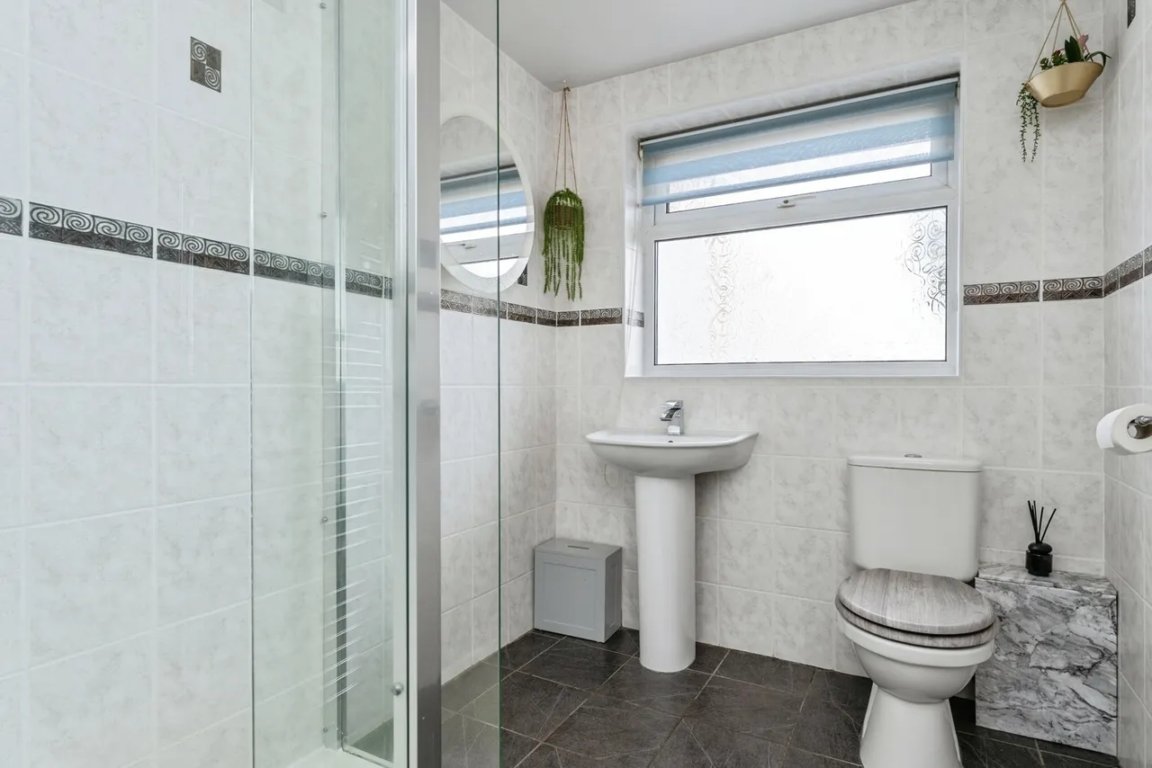 Huntsmans Corner, Wrexham, LL12, photo 22