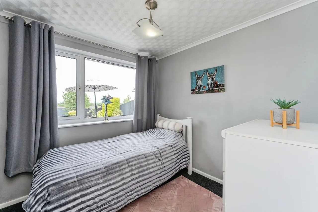 Huntsmans Corner, Wrexham, LL12, photo 20