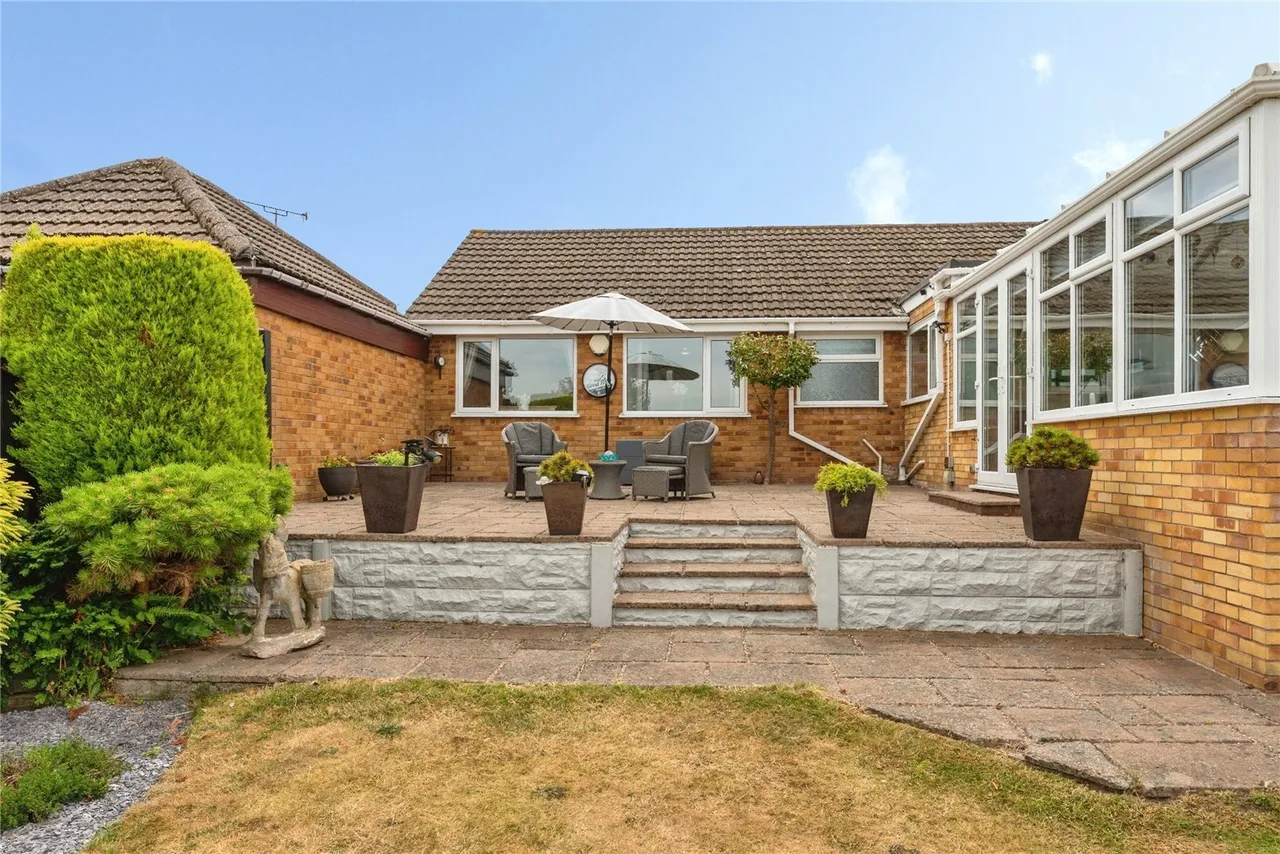 Huntsmans Corner, Wrexham, LL12, photo 27
