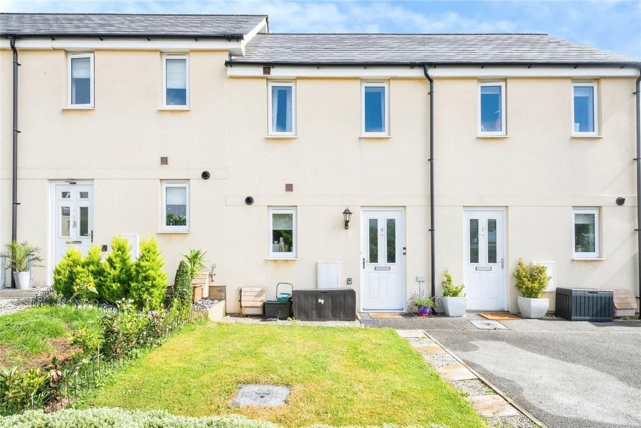 2 bed house for sale, Gwarak Tewdar, Truro, TR1