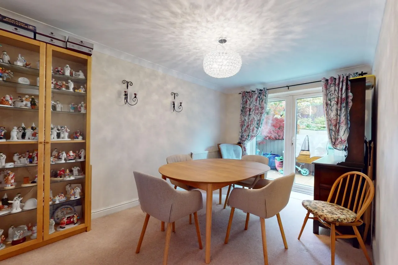 Finchale Avenue, Priorslee, TF2, photo 9