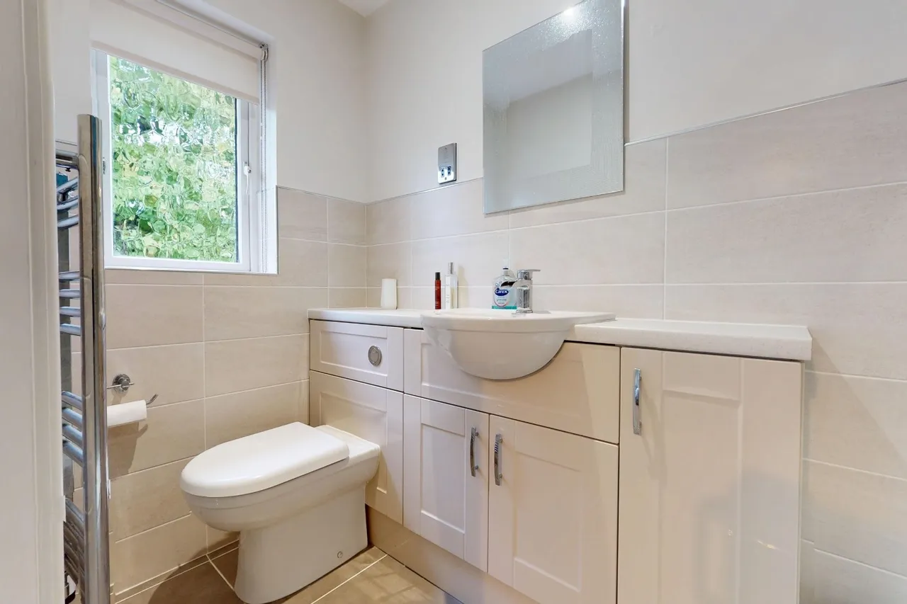 Finchale Avenue, Priorslee, TF2, photo 19