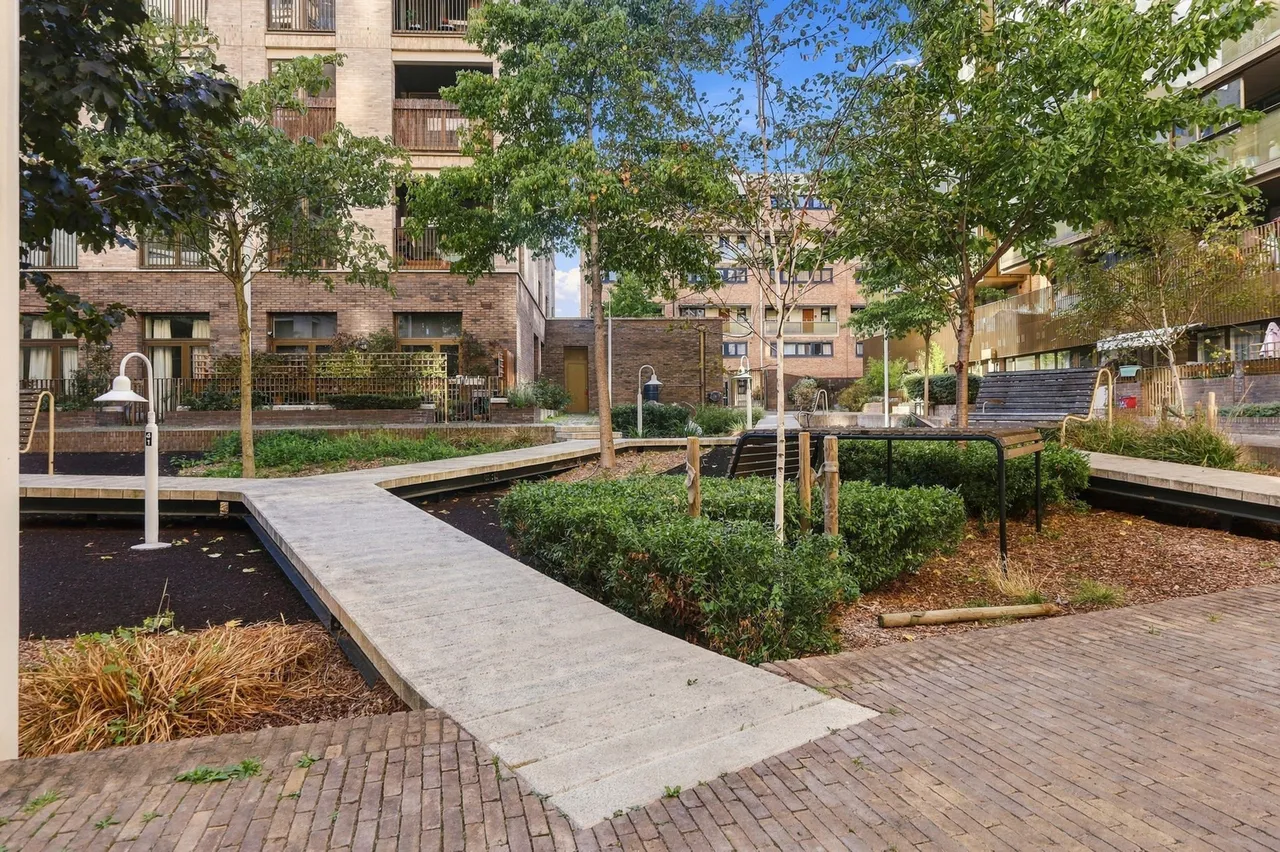 Kimpton Court, London, N4, photo 22