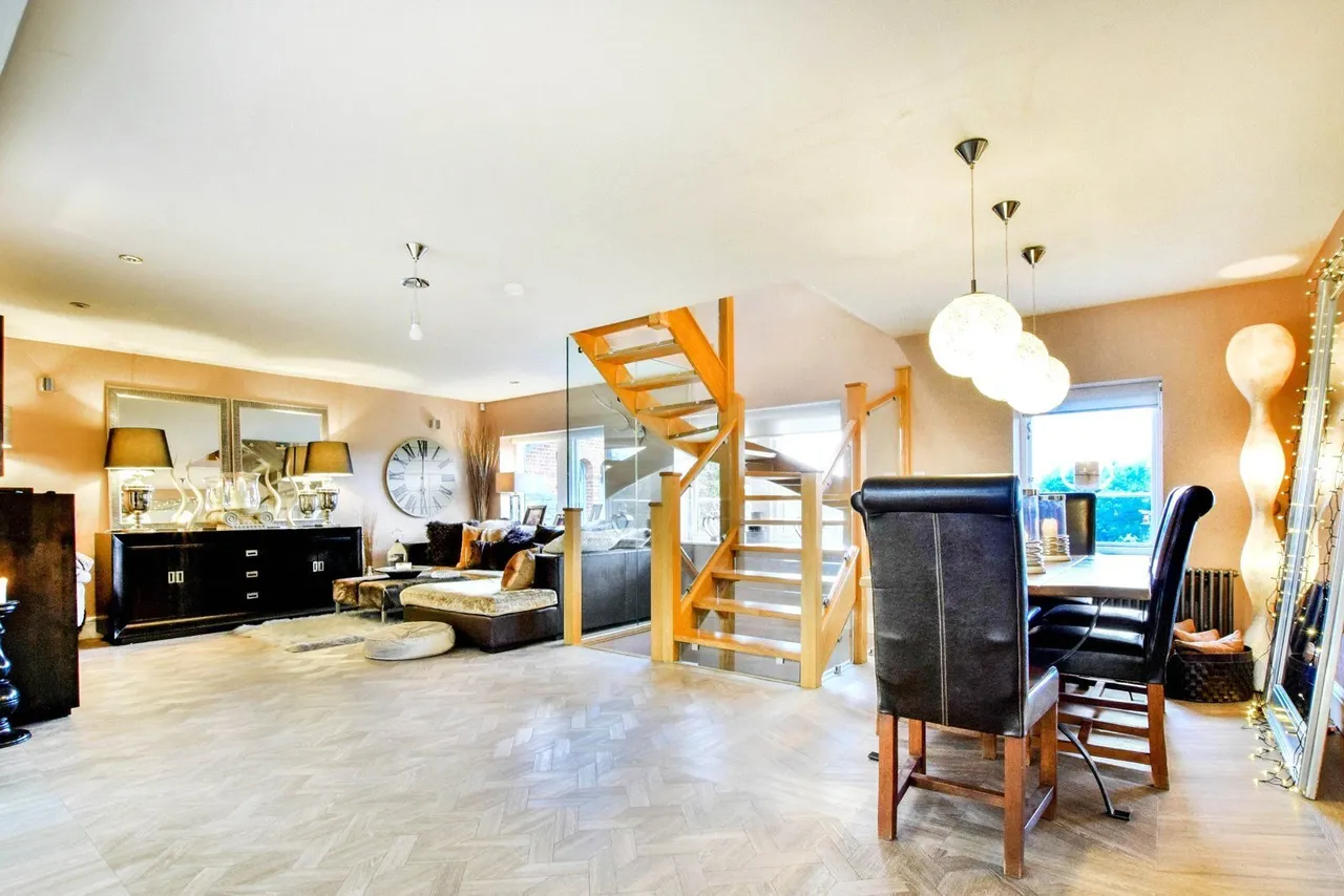 Mottram Road, Alderley Edge, SK9, photo 6