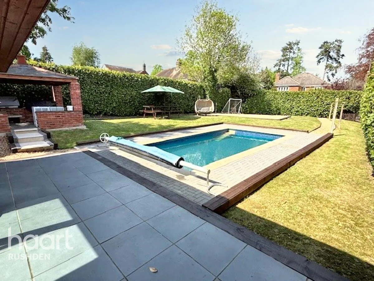Wellingborough Road, Rushden, NN10, photo 20