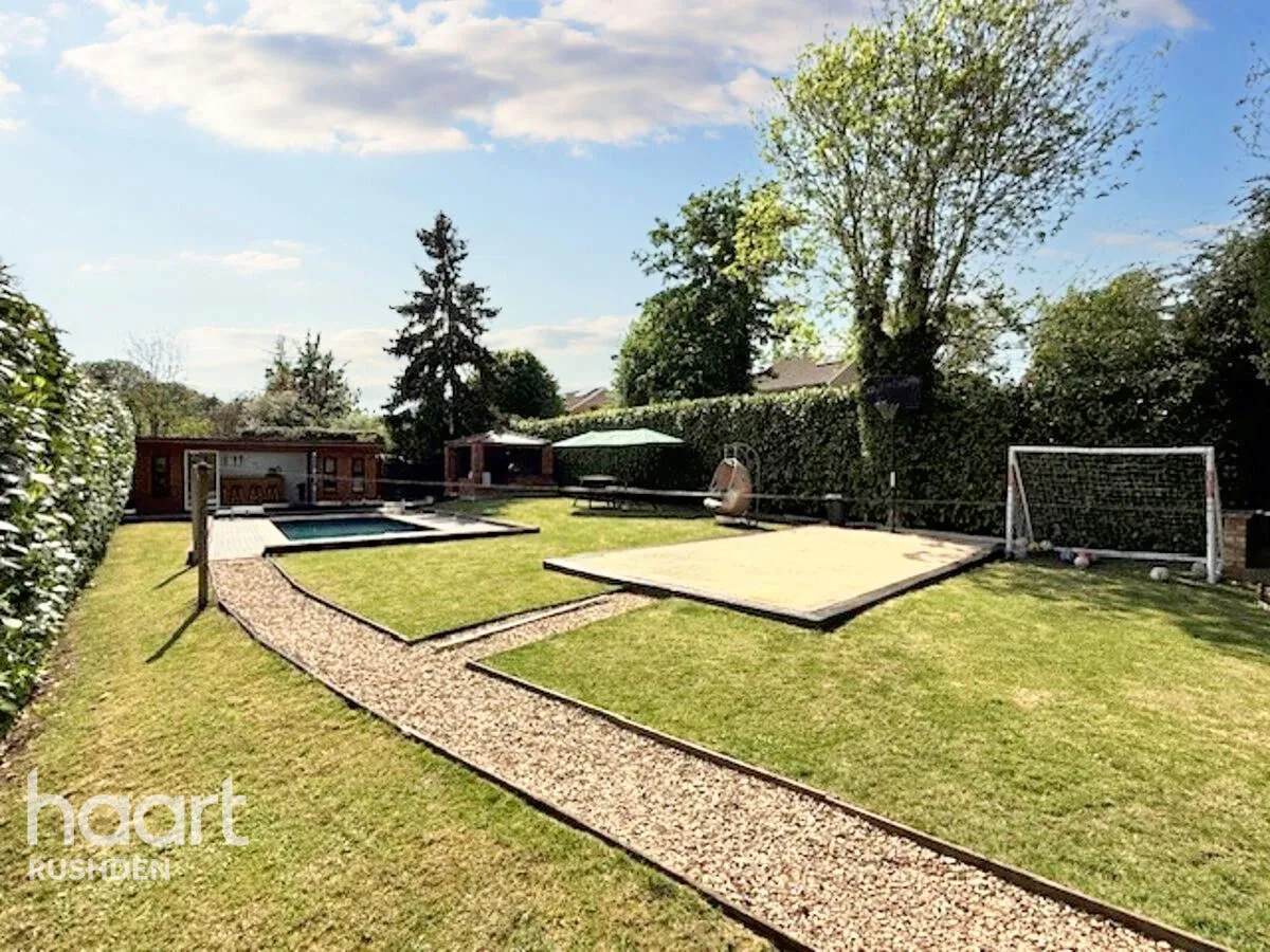 Wellingborough Road, Rushden, NN10, photo 19
