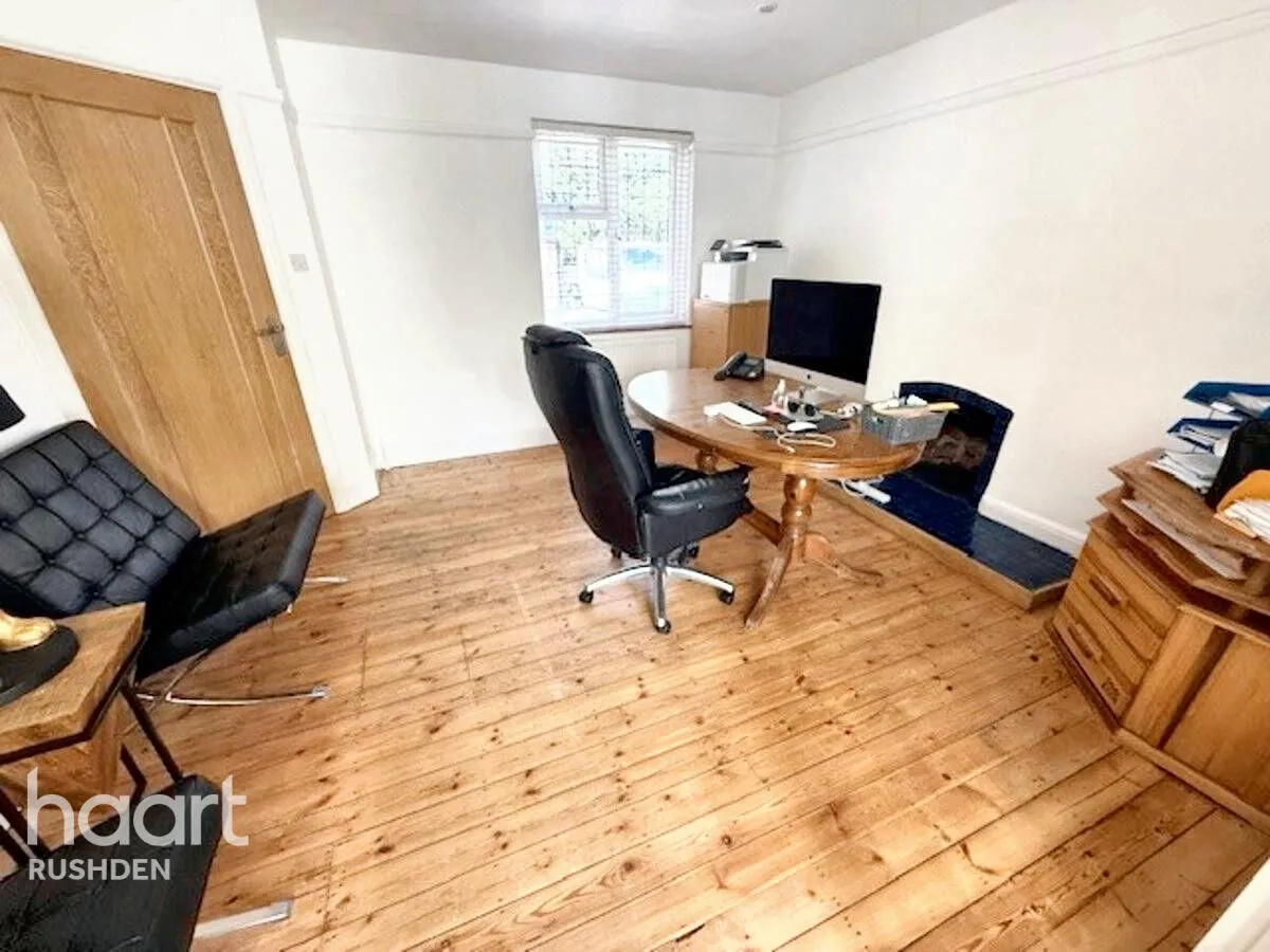Wellingborough Road, Rushden, NN10, photo 7