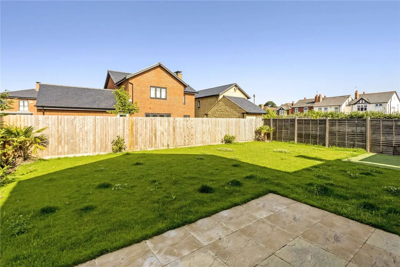 Flora Close, Cheltenham, GL52, photo 10