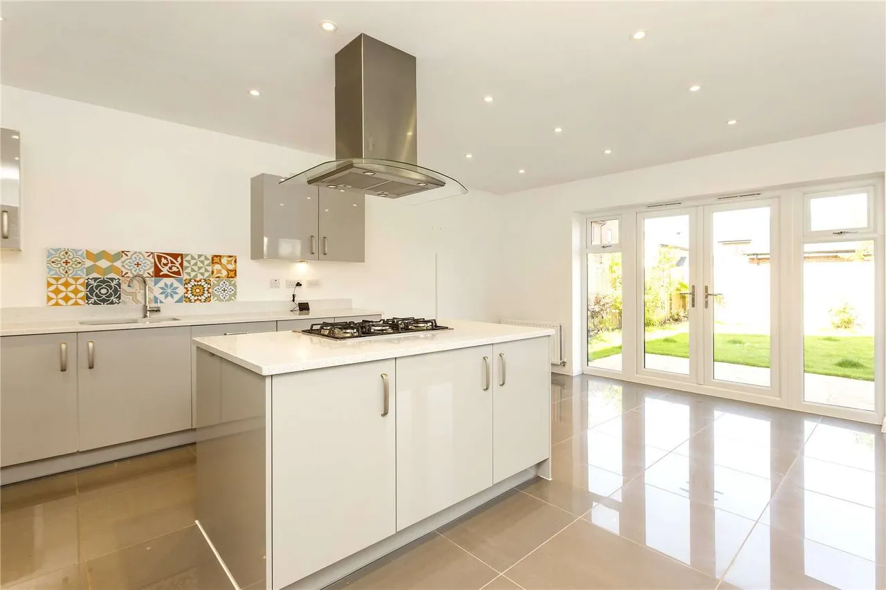 Flora Close, Cheltenham, GL52, photo 6