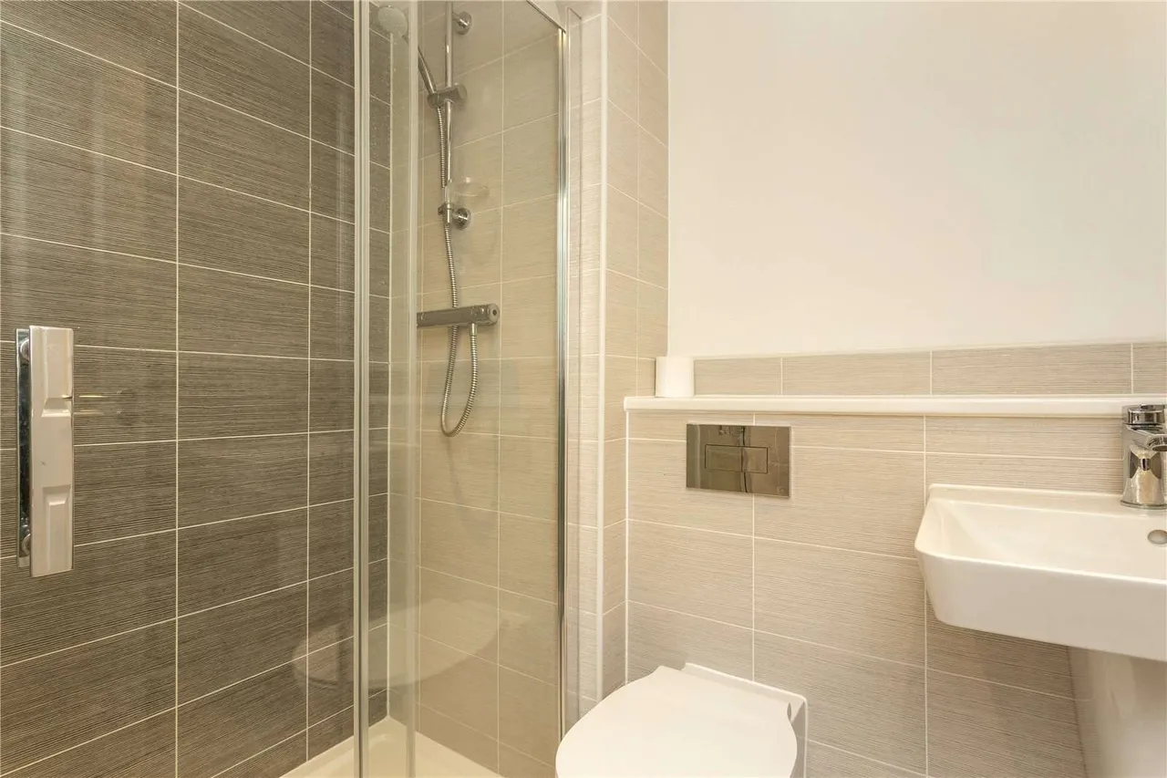Flora Close, Cheltenham, GL52, photo 9