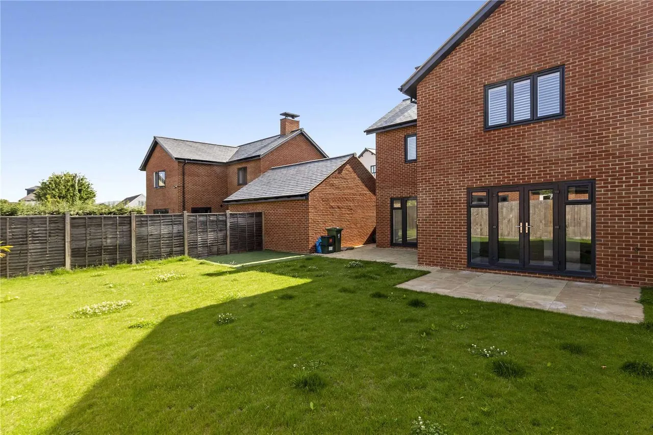 Flora Close, Cheltenham, GL52, photo 11
