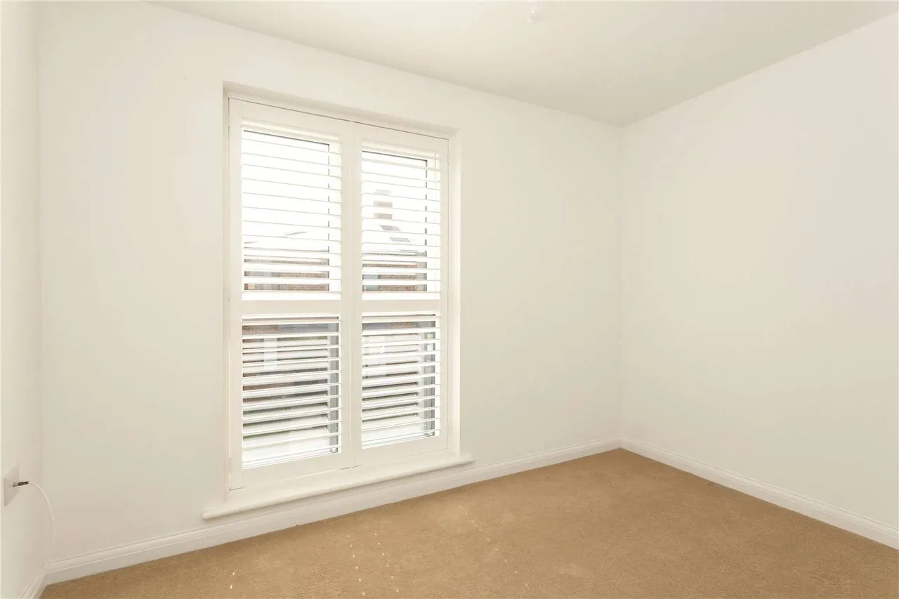 Flora Close, Cheltenham, GL52, photo 15