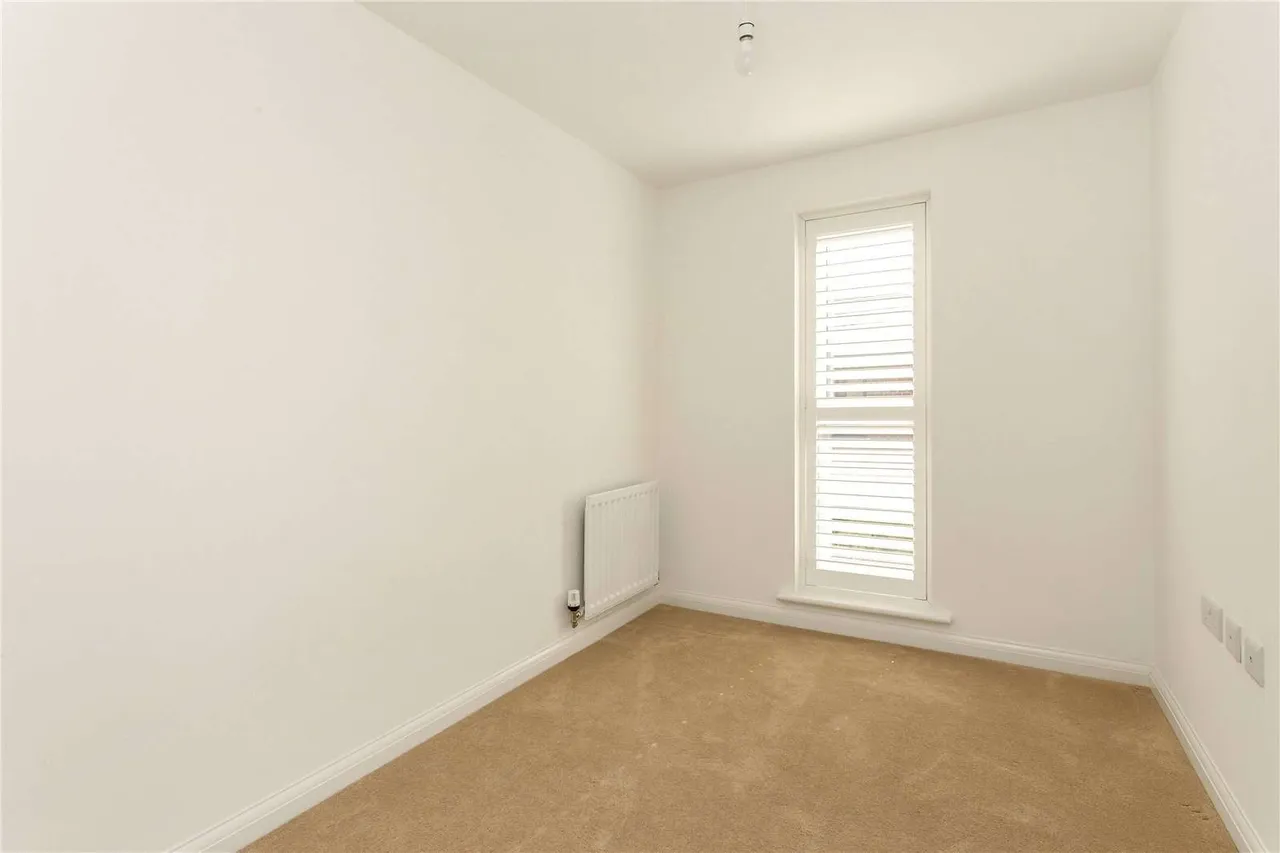 Flora Close, Cheltenham, GL52, photo 14