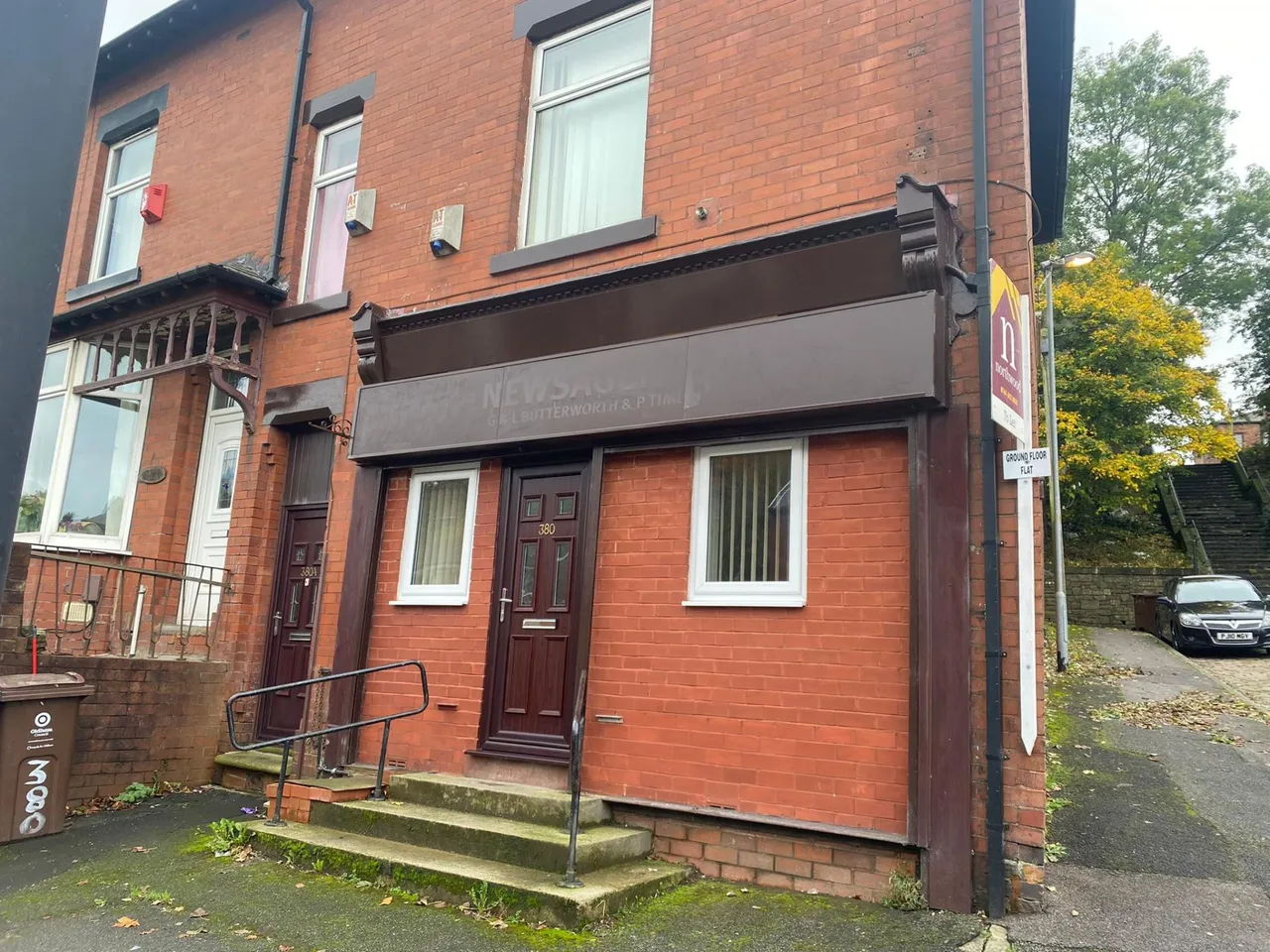 3 bed flat to rent, Huddersfield road, Oldham, OL4