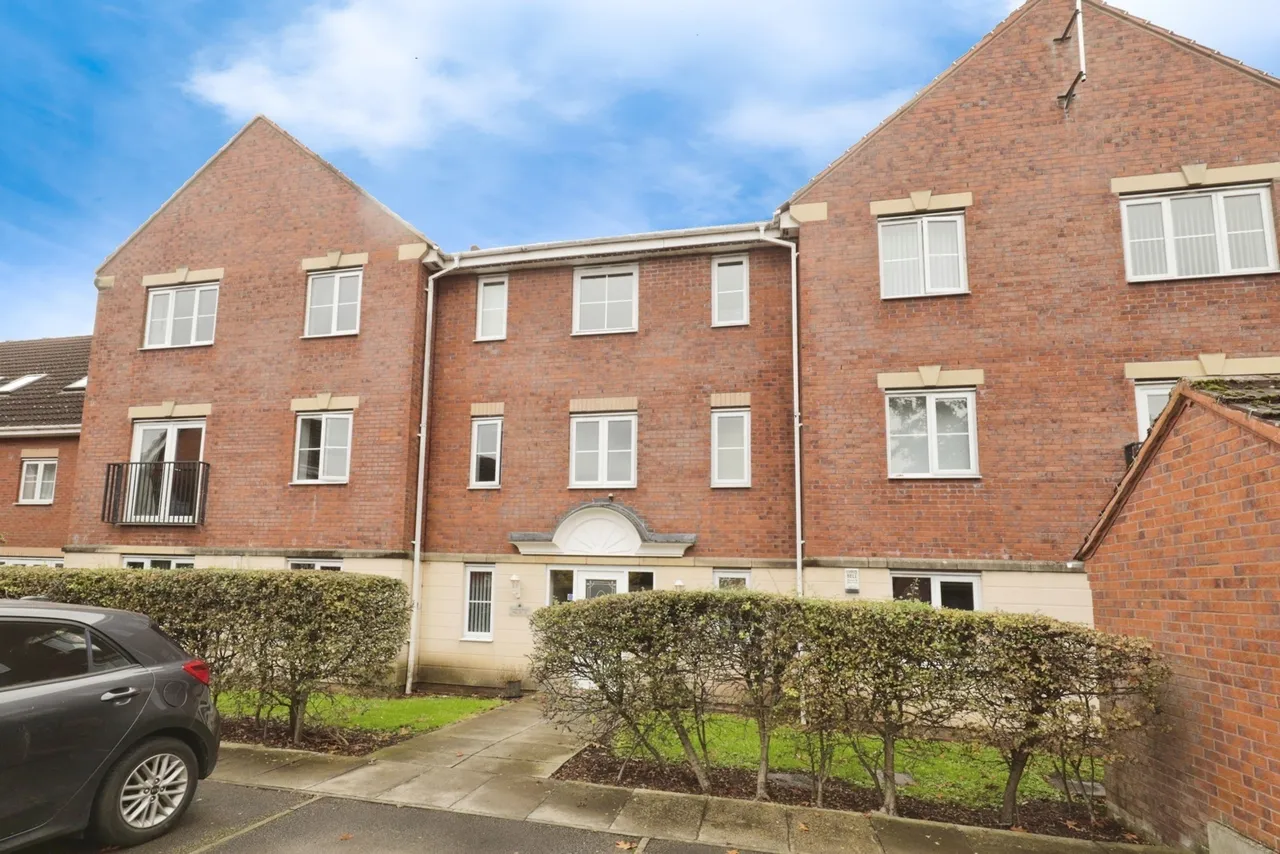 2 bed flat for sale — Dukes Court, York, North Yorkshire, YO26