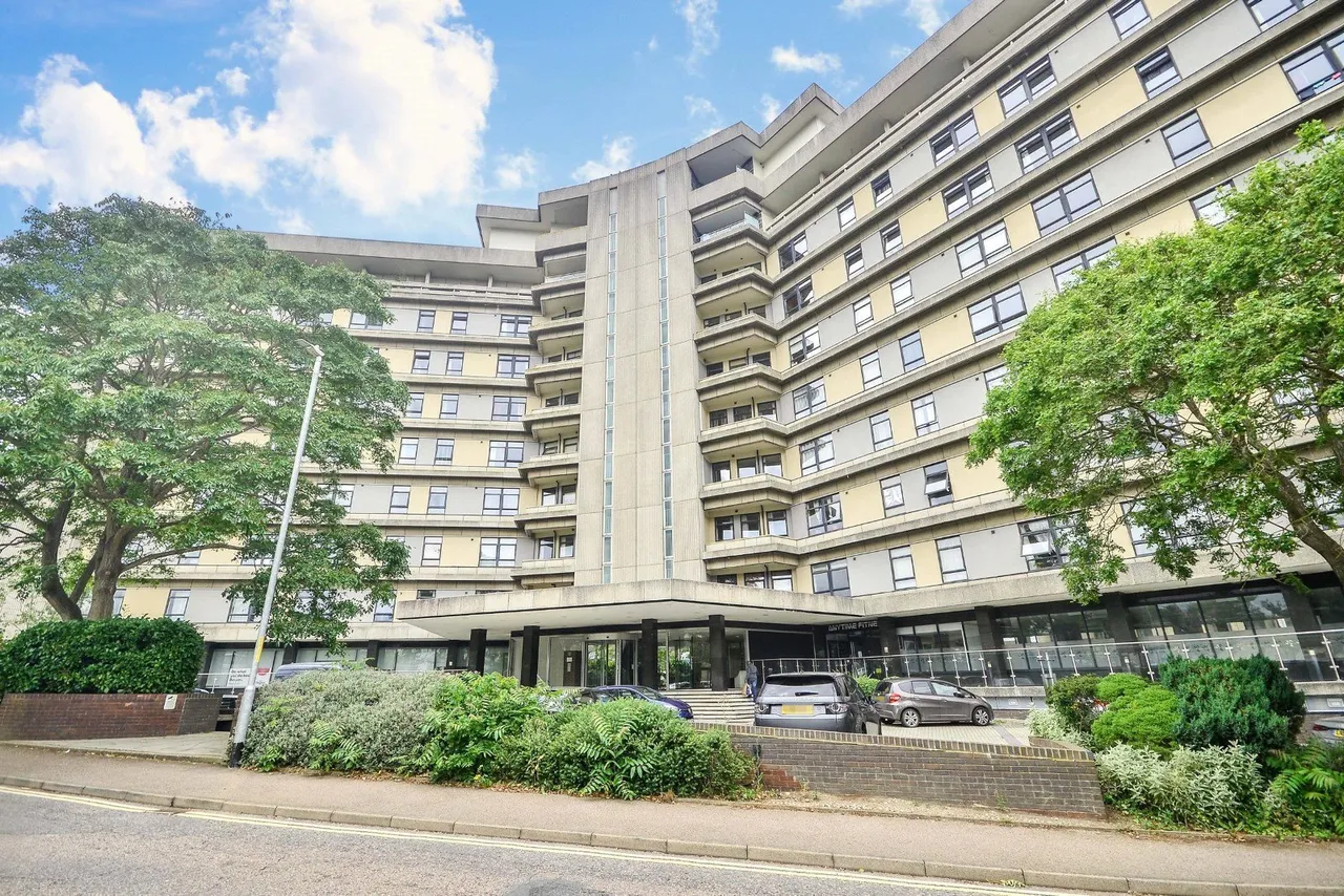 1 bed flat for sale, Park Street, Ashford, TN24