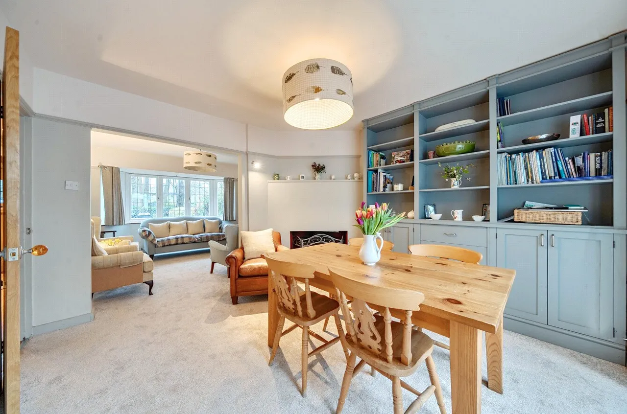 Whitmore Vale Road, Grayshott, GU26, photo 2