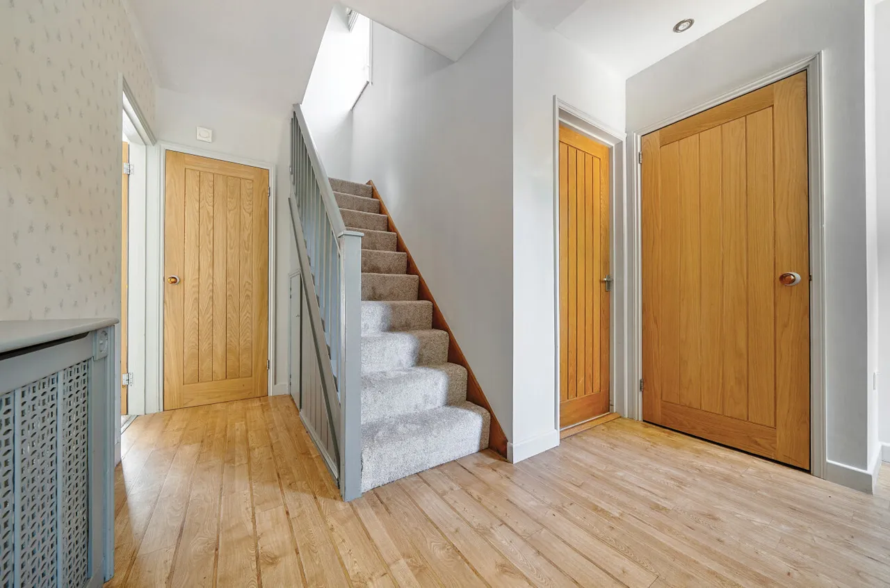 Whitmore Vale Road, Grayshott, GU26, photo 10