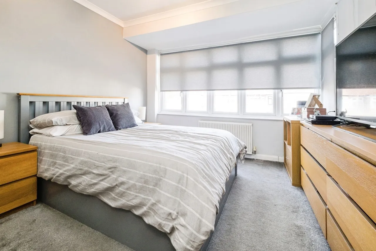 Laburnum Avenue, Hornchurch, RM12, photo 7
