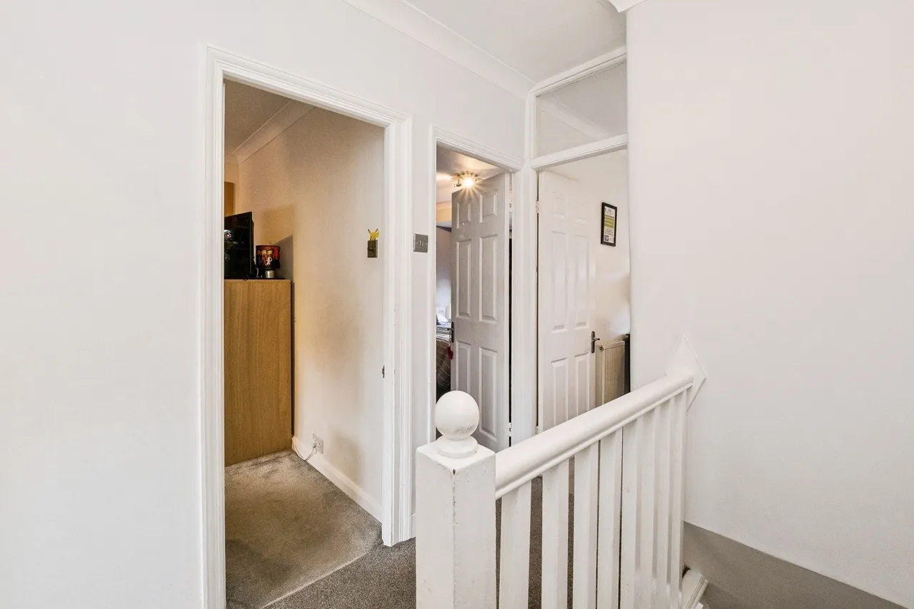Laburnum Avenue, Hornchurch, RM12, photo 23