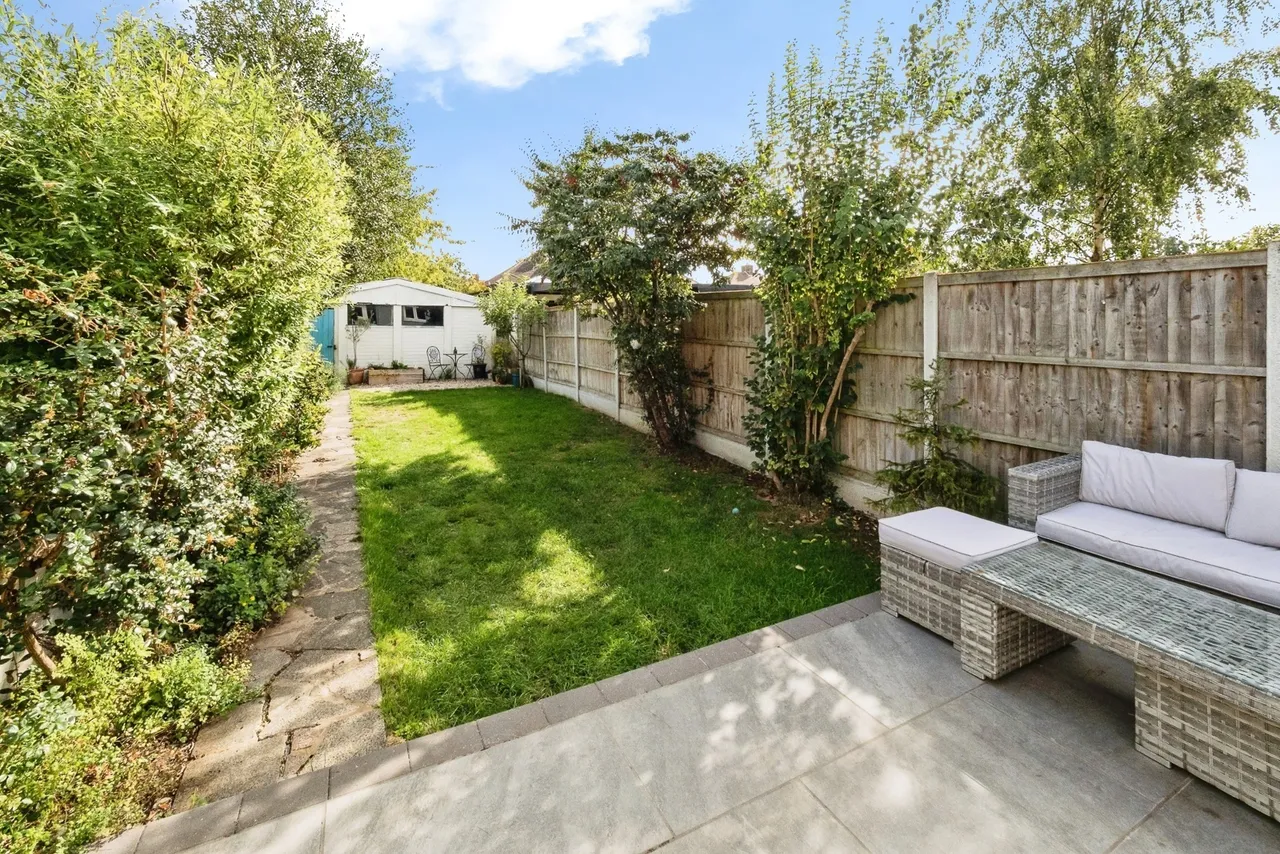 Laburnum Avenue, Hornchurch, RM12, photo 6