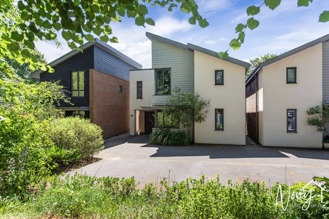 4 bed house for sale — Silverwood Mews, Winchester