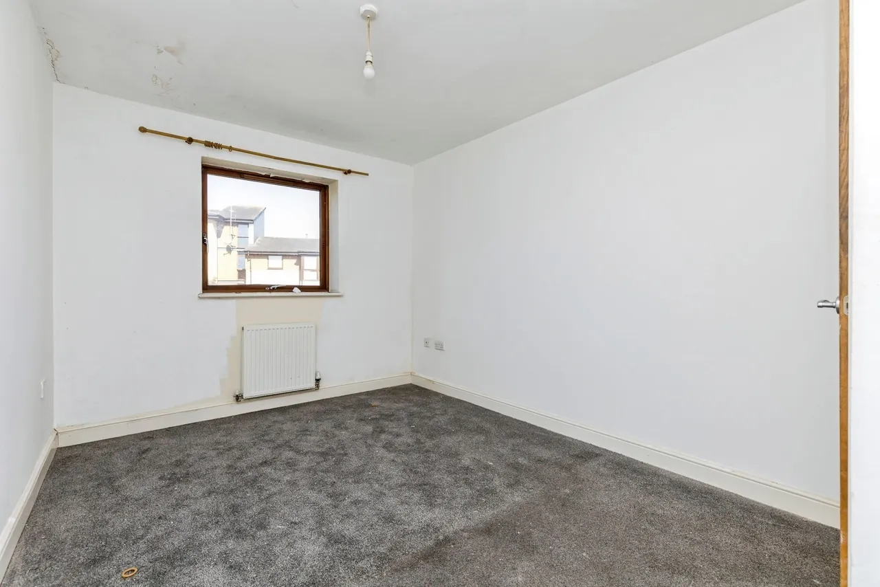 Commonwealth Drive, Crawley, RH10, photo 4