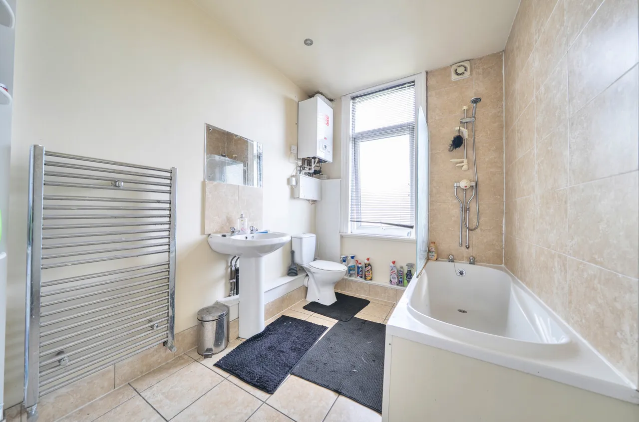 Haddon Road, Burley, LS4, photo 13
